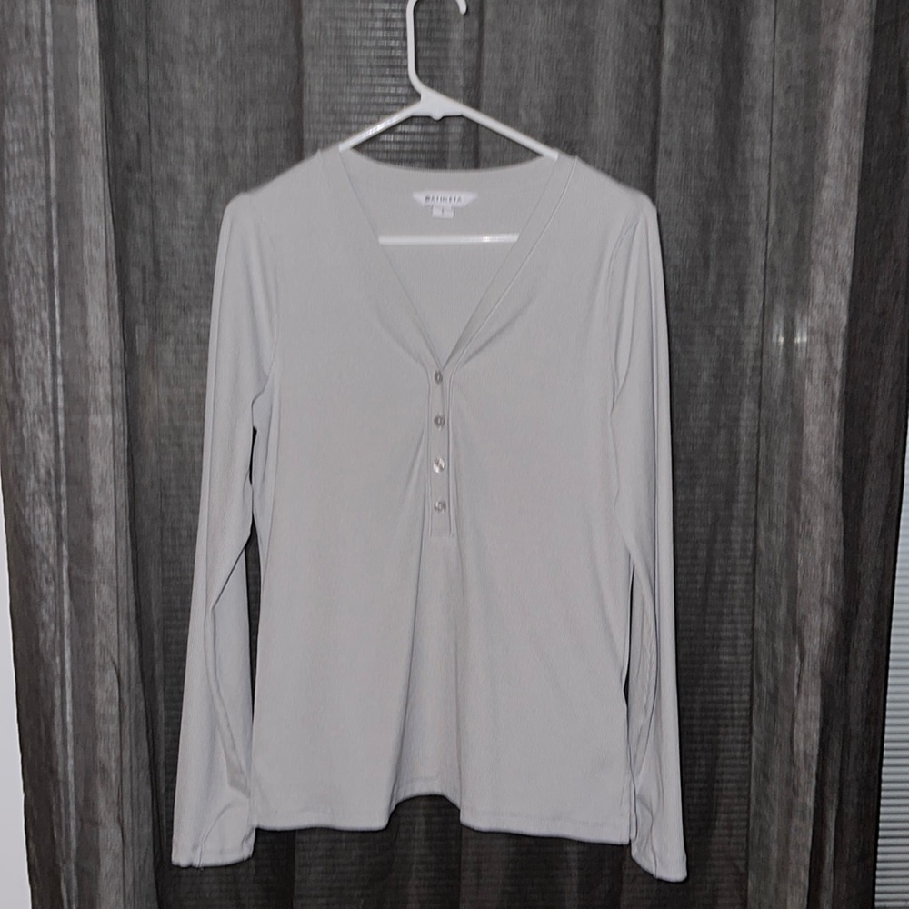 Athleta long sleeve, Henley stone/gray in color